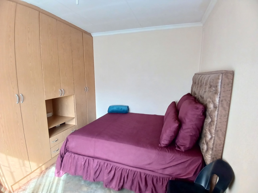 2 Bedroom Property for Sale in Tlhabane West North West